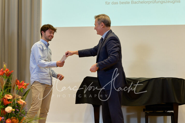 050 haw 11 2025 pvh23430