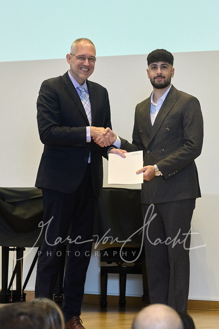 064 haw 11 2025 vh012736