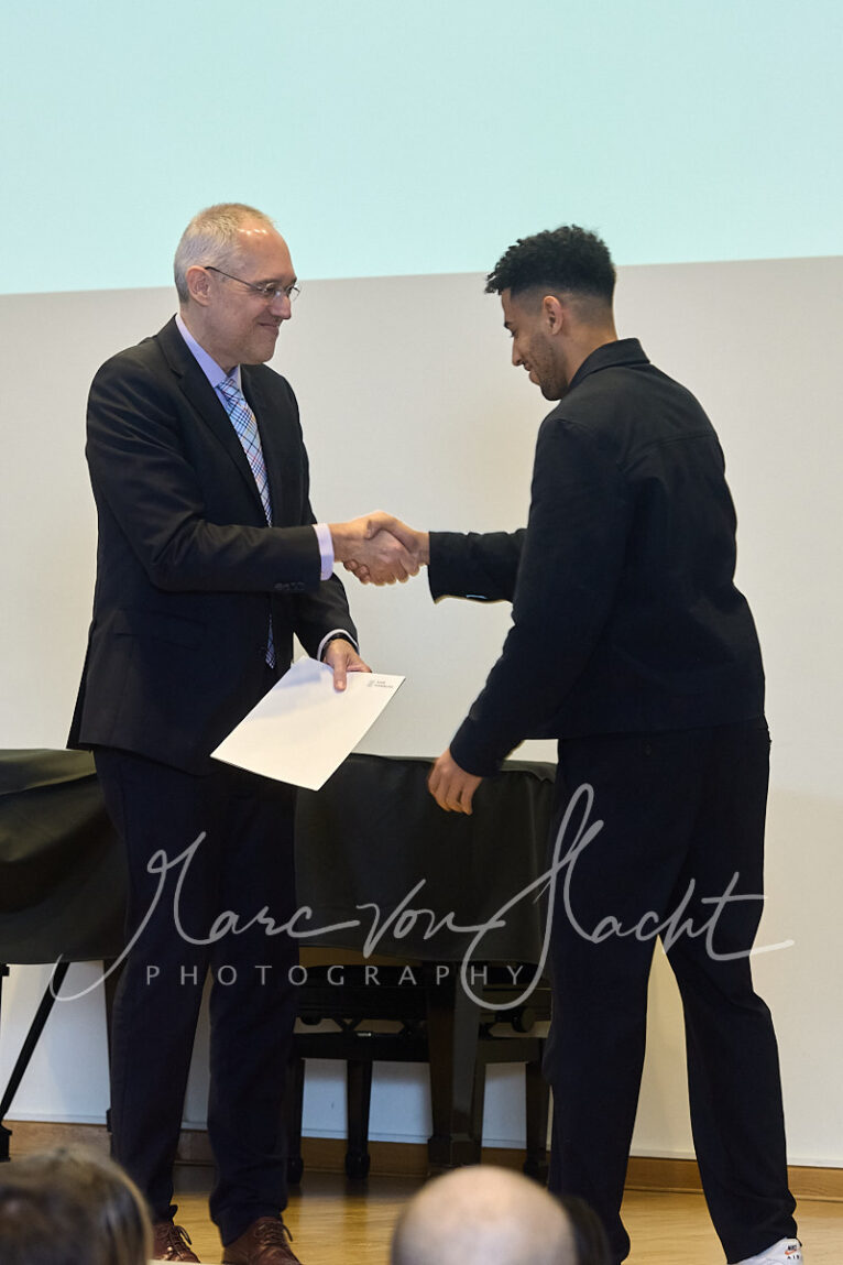 065 haw 11 2025 vh012737