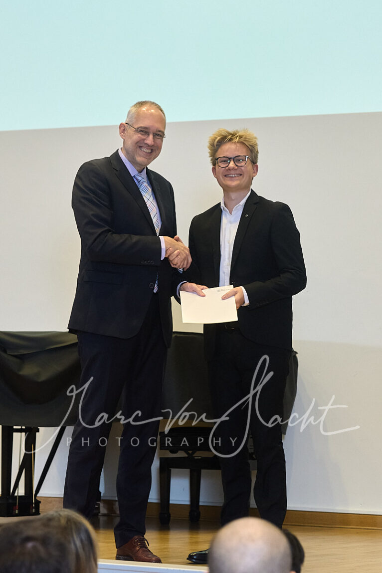 067 haw 11 2025 vh012742