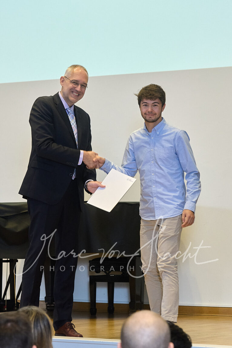 072 haw 11 2025 vh012754