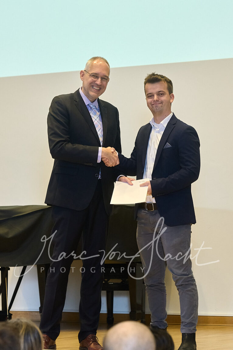 090 haw 11 2025 vh012807