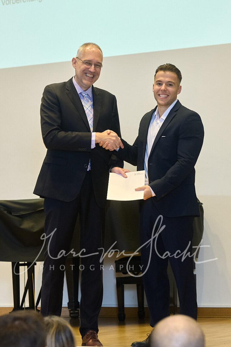 111 haw 11 2025 vh012869