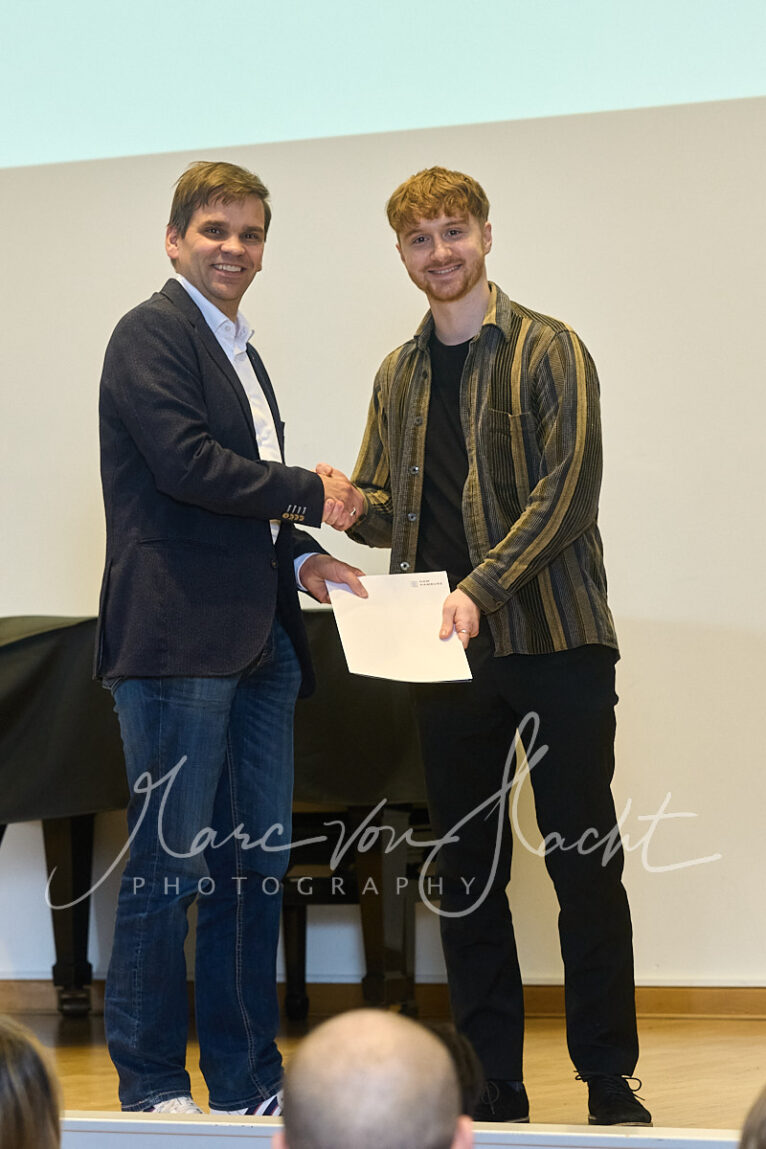 115 haw 11 2025 vh012884