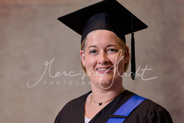 160 a4 portraits pvh23491