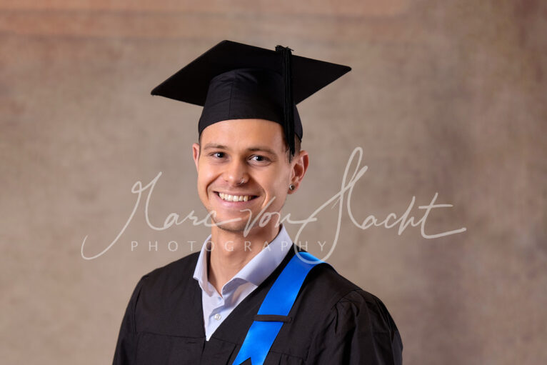 170 a4 portraits pvh23518