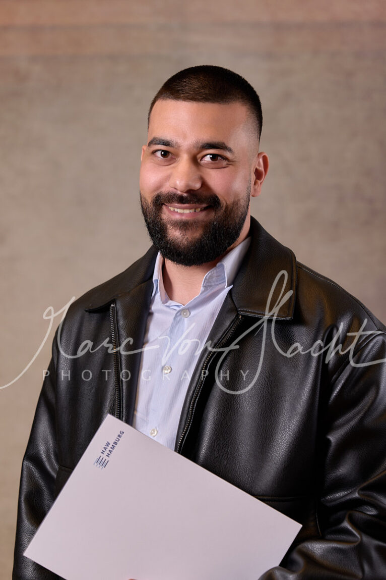 173 a4 portraits pvh23525