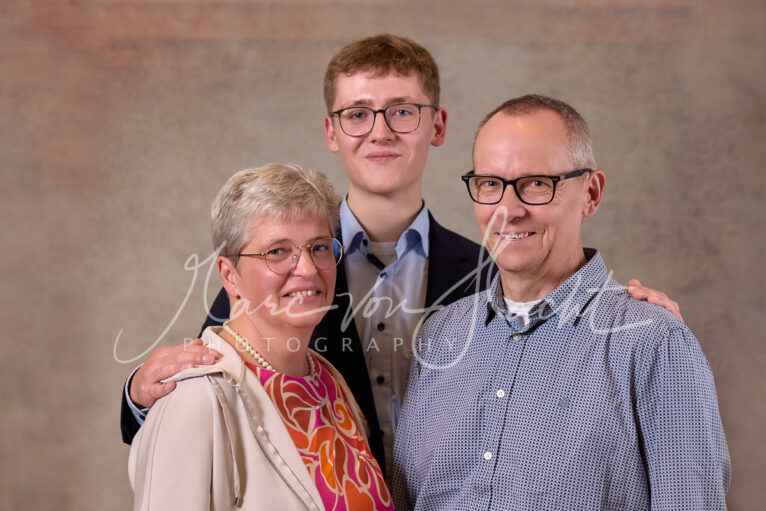 186 a4 portraits pvh23554