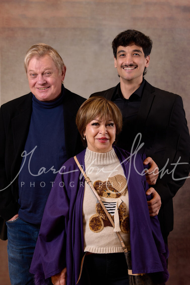 192 a4 portraits pvh23565