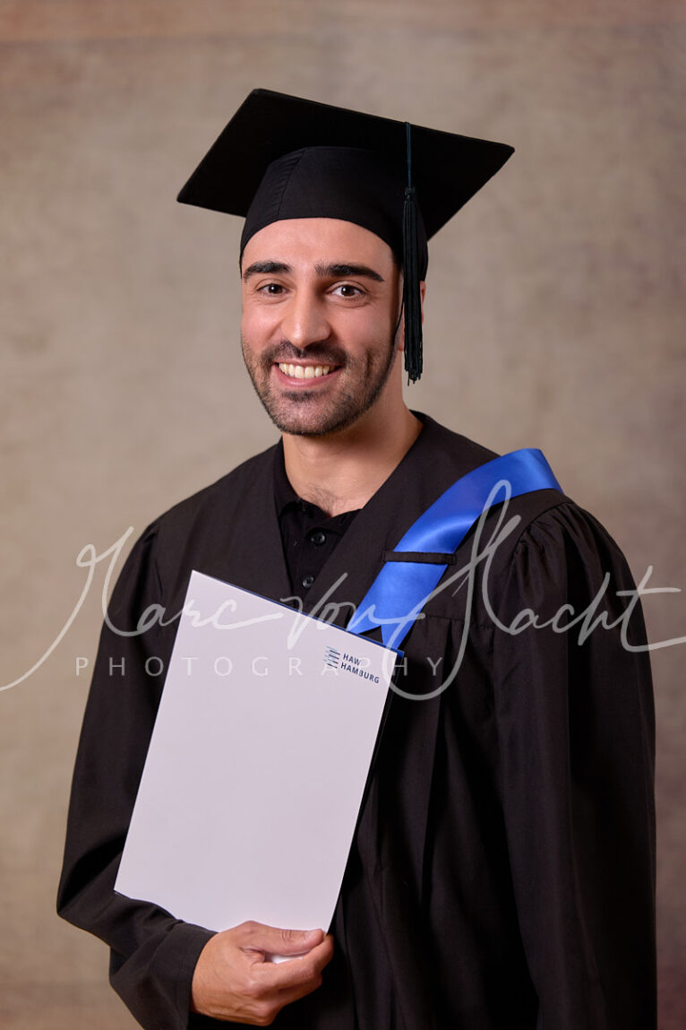 198 a4 portraits pvh23581